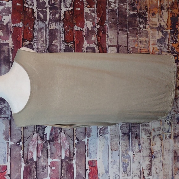 DG2 By Diane Gilman Mixed-Media Double Layered Tank - Picture 3 of 10